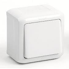 Legrand Quteo Белый Переключатель 1-кл. 782304 IP44