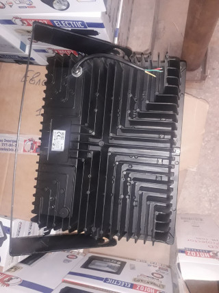 Прожектор HOROZ HL168L 150W 6500K LED черный 068-001-0150