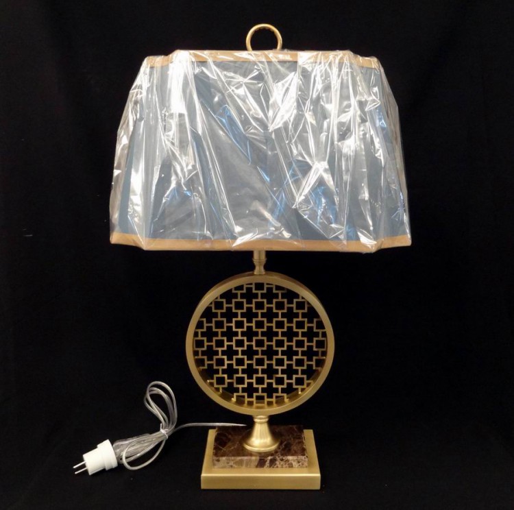 Настольная лампа AURA XU-W1609